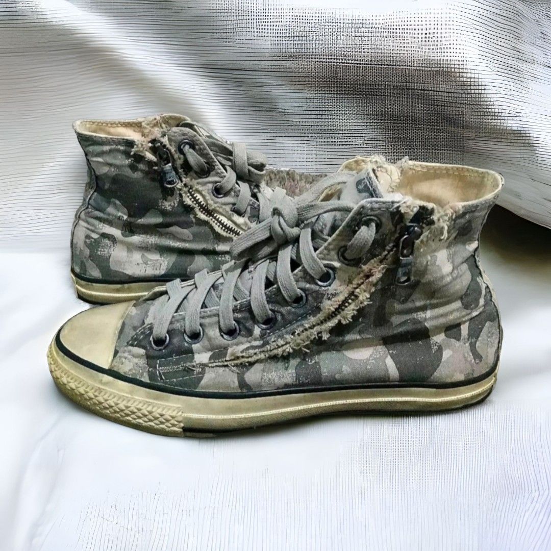 Converse x john varvatos zipper camouflage Fesyen Pria Sepatu Sneakers di Carousell