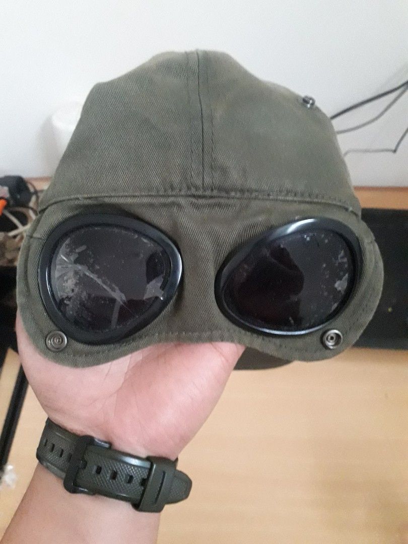 Goggle hat stone island best sale