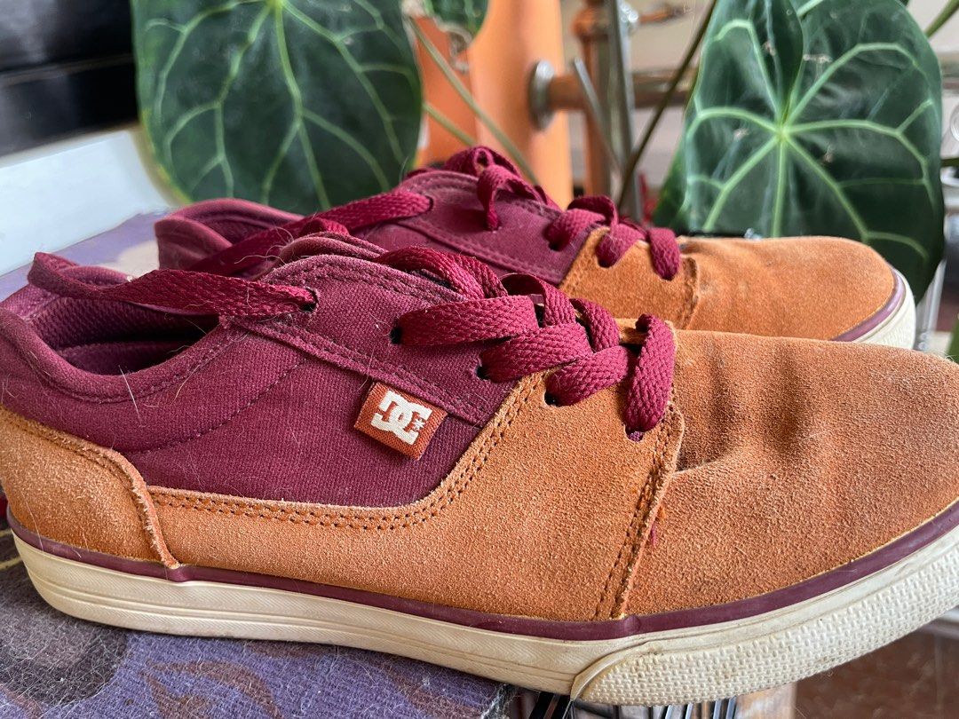 DC Shoes (Category: Sneakers) located in Makati City. Submitted by irish2022 (Listing ID 1213194266, Image 1). Description: What you see is what you get.