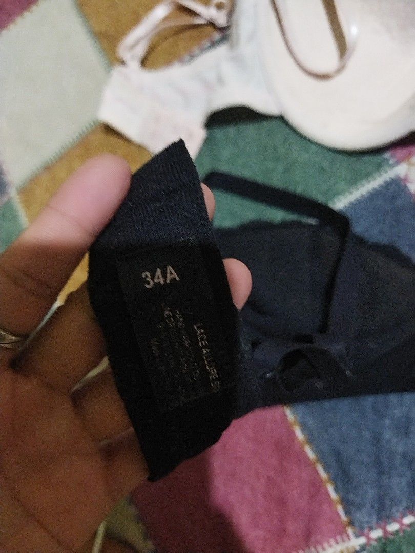 Decluttering bra size 34A .take 2 .gud condition no flaws (Category: Activewear) located in Cabadbaran. Submitted by xevedatiles (Listing ID 1213303375, Image 2). Description: .