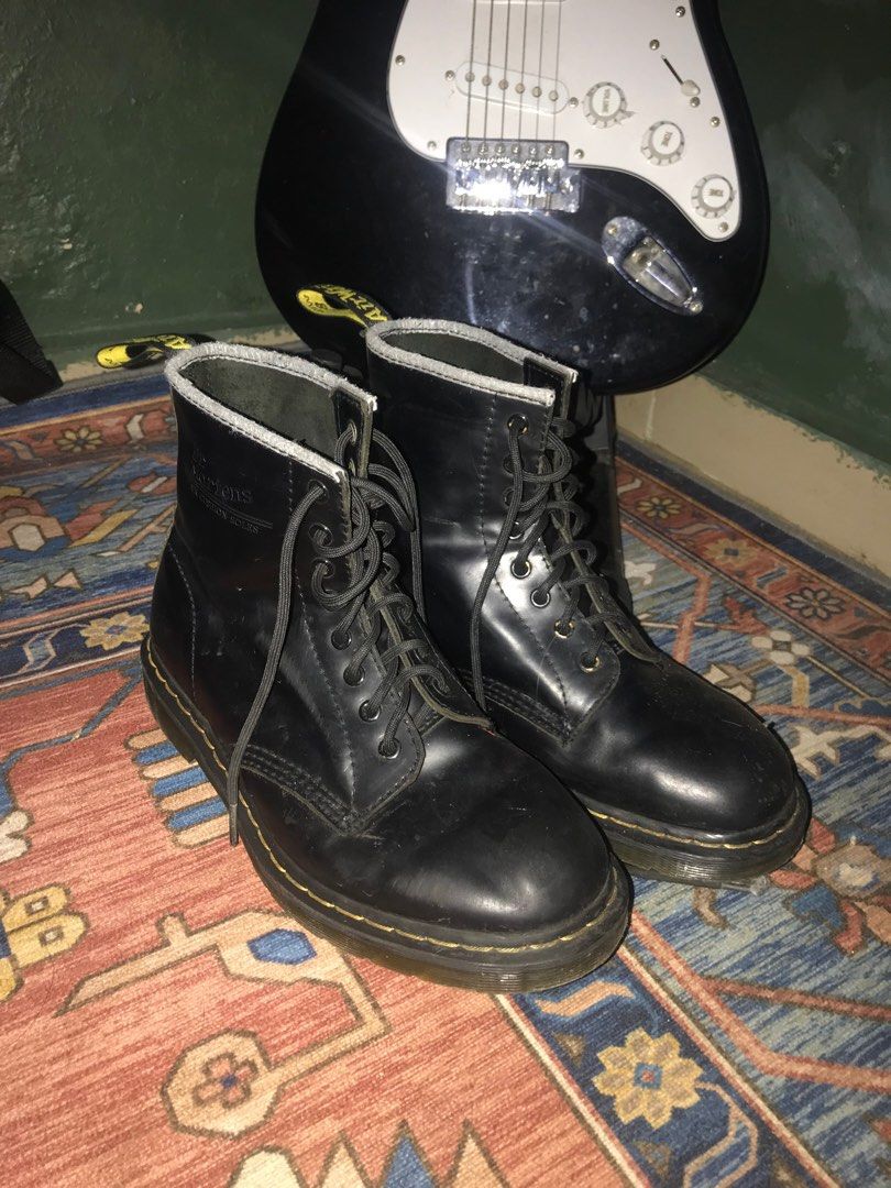 Dr Martens Boot 1460 Men's Fashion, Footwear, Boots on Carousell