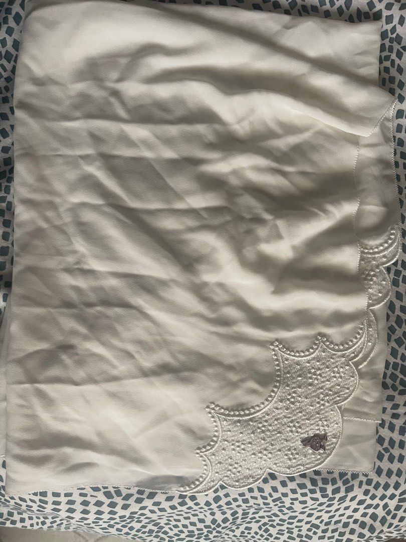 pleated shawl duck