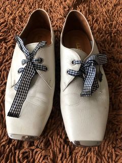 flat shoes