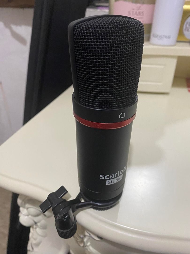 Focusrite Condenser Studio Microphone, Hobbies & Toys, Music & Media ...