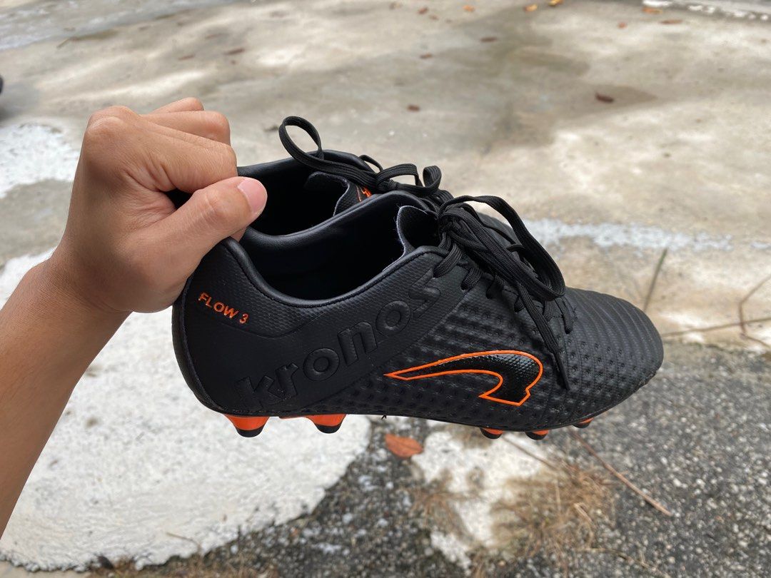Kronos sales football boots