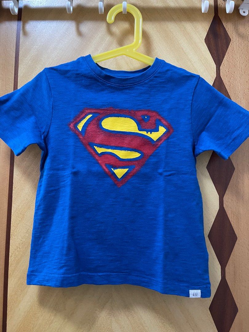 Gap superman shirt sale