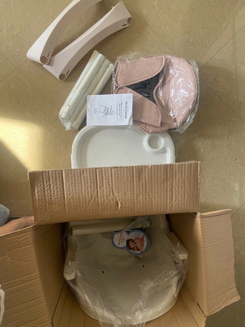 Giant Carrier high chair Amelie, Babies & Kids, Baby Nursery & Kids