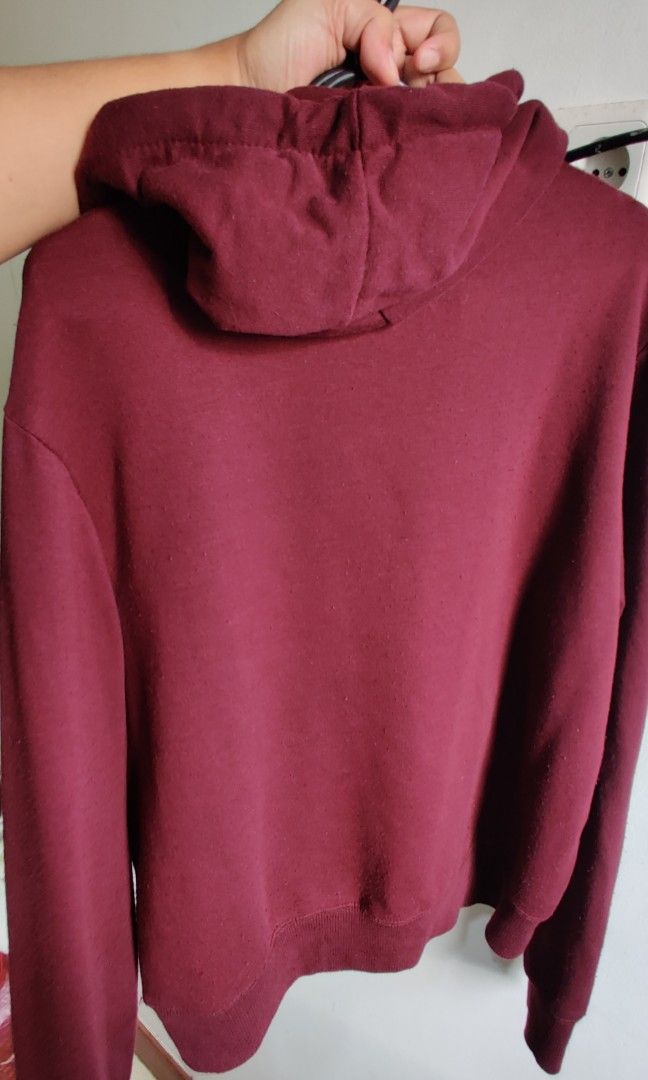 Hoodie pull and bear merah maroon store