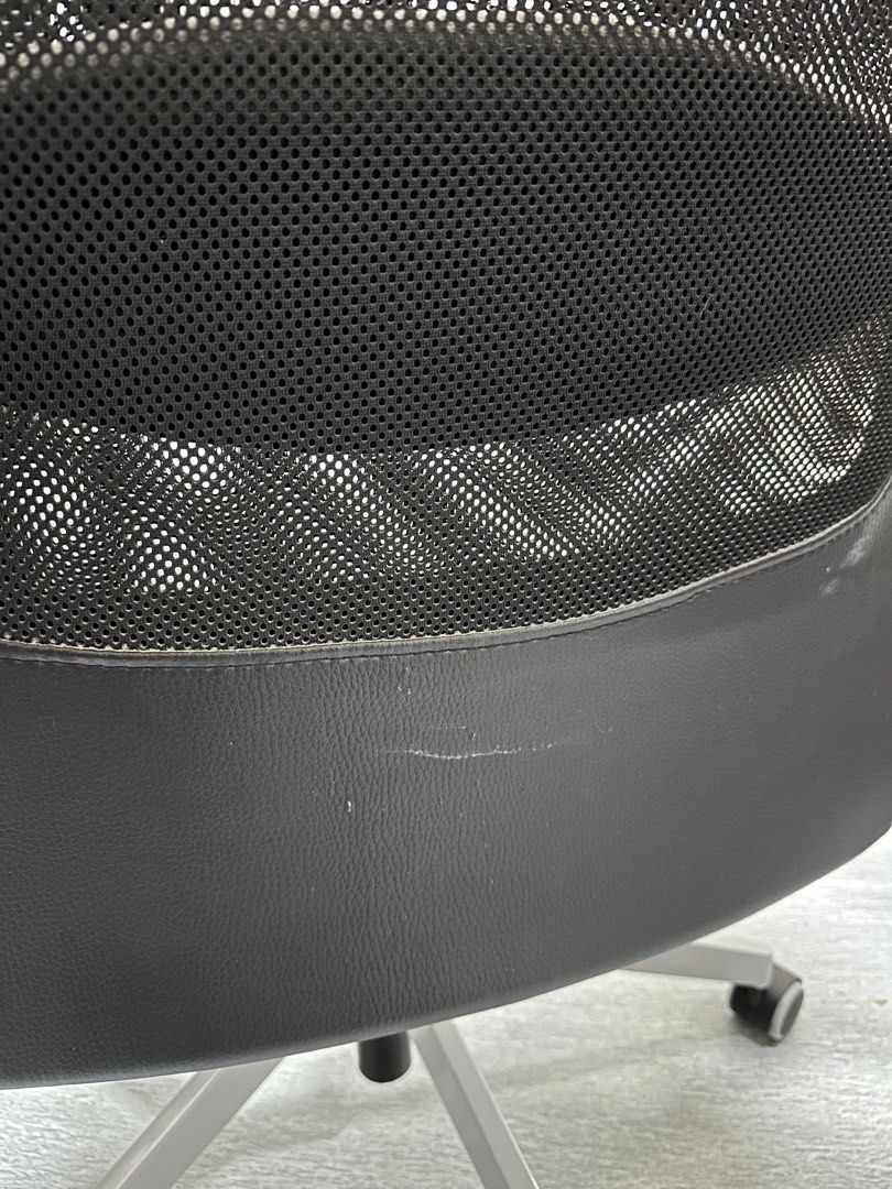 IKEA MARKUS LEATHER OFFICE CHAIR/ STUDY CHAIR/ GAMING CHAIR, Furniture