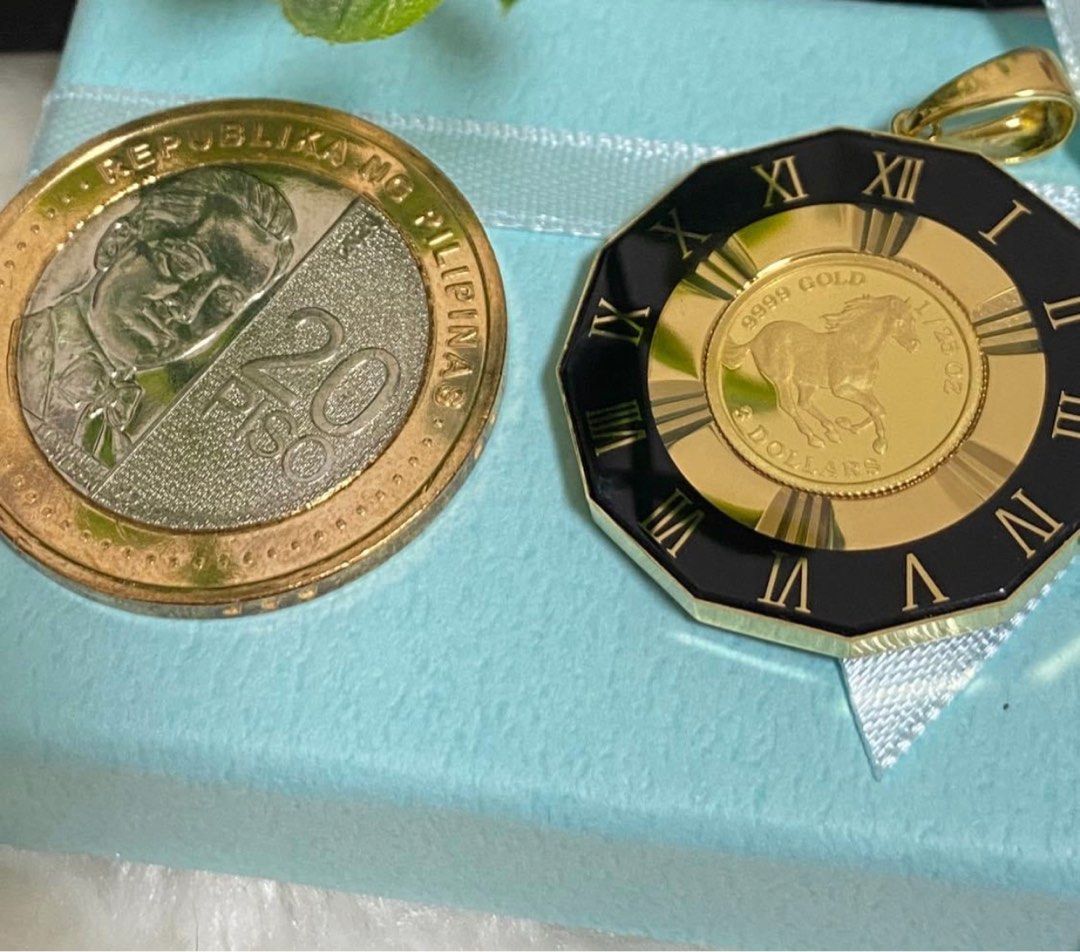 JAPAN BLACK ELIZABETH PENDANT, Luxury, Accessories on Carousell