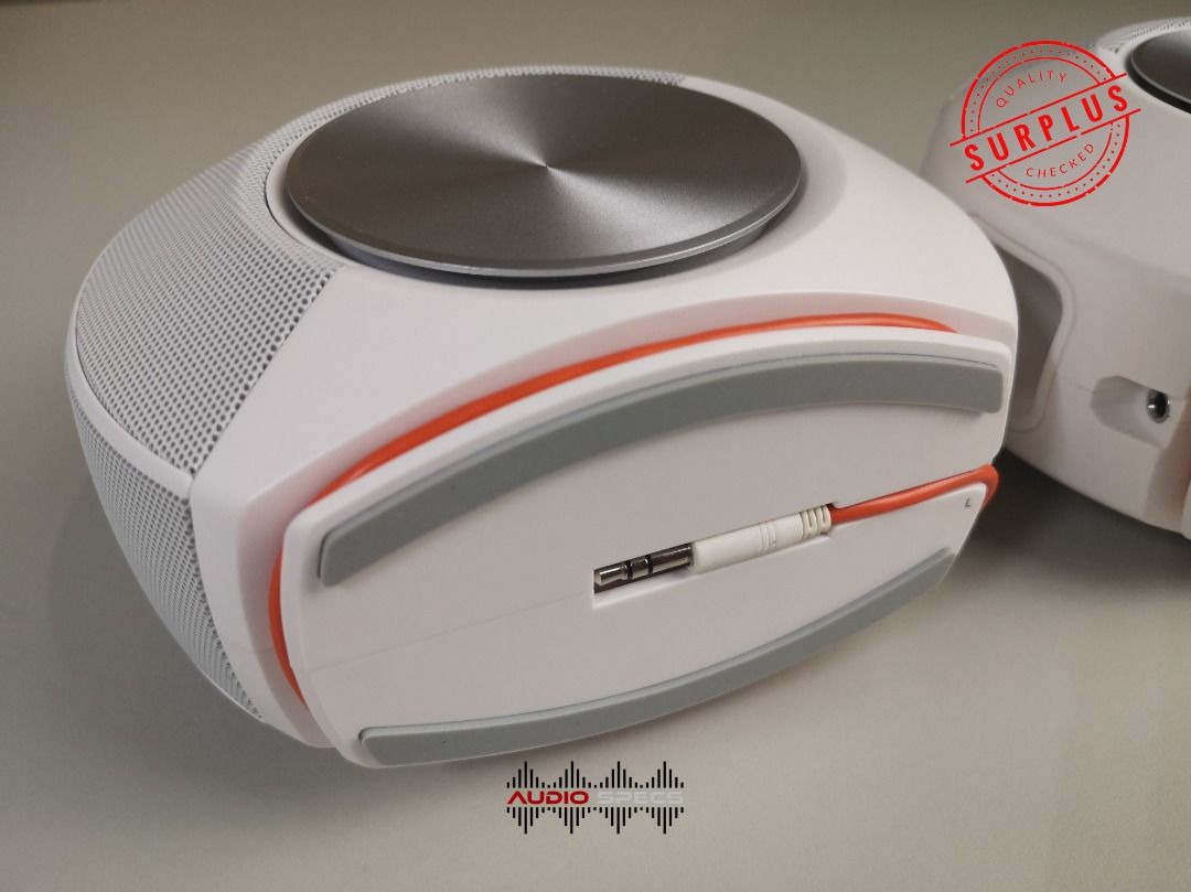 JBL Pebbles USB Computer Speakers Plug and play USB 2.0 audio system