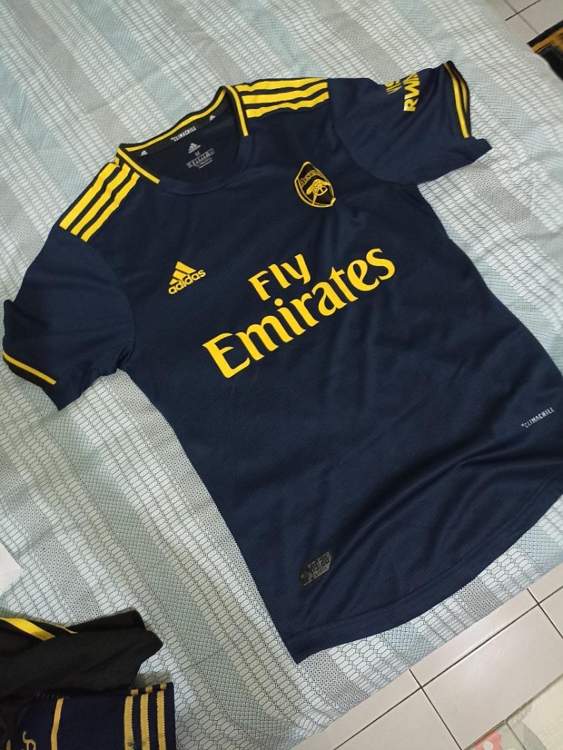 Jersey Arsenal 3rd 2019/2020 Grade Ori (Complete Set), Olah Raga, Baju  Olahraga di Carousell