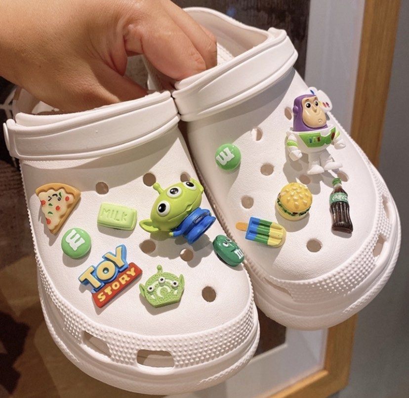 FAST PO Jibbitz Crocs Pin Sandal Aksesoris Toy story 1 set BUZZ
