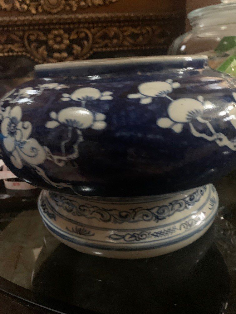 Keramik pajangan uniknya modelnya gendut .. Tinggi 20 cm , diameter 17