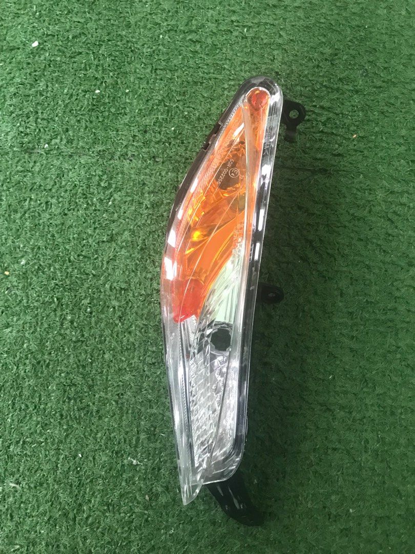 LAMPU SIGNAL DEPAN LC 135 V2 V3 YAMAHA (Right Side Only) LAMPU SIGNAL