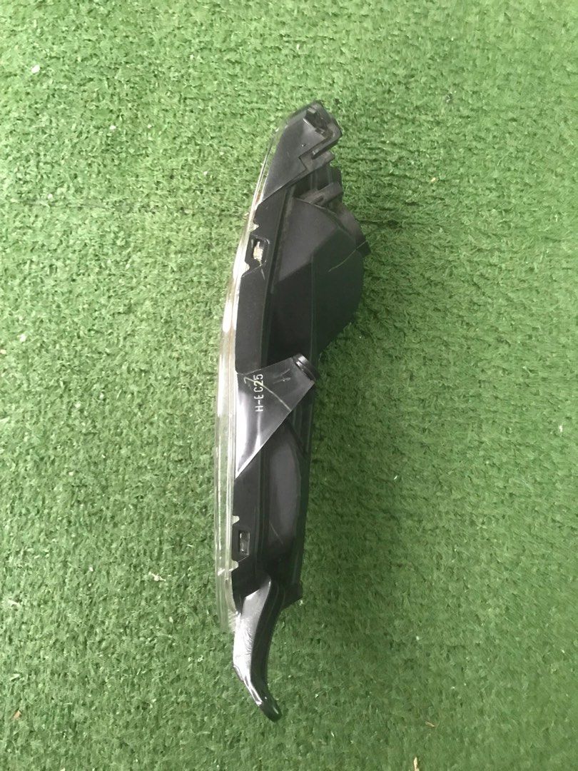 LAMPU SIGNAL DEPAN LC 135 V2 V3 YAMAHA (Right Side Only) LAMPU SIGNAL