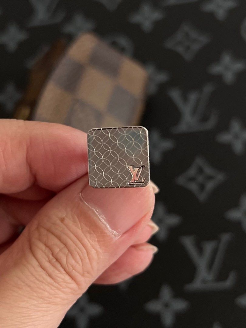 Louis Vuitton Champ Elysees Monogram cufflinks, Men's Fashion, Watches &  Accessories, Cuff Links on Carousell