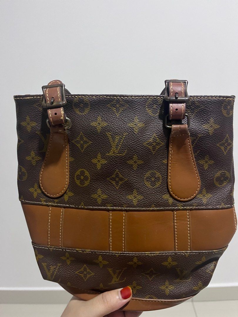 Authentic Louis Vuitton Vintage Made in USA French Co. Monogram Large  Bucket Bag, Luxury, Bags & Wallets on Carousell