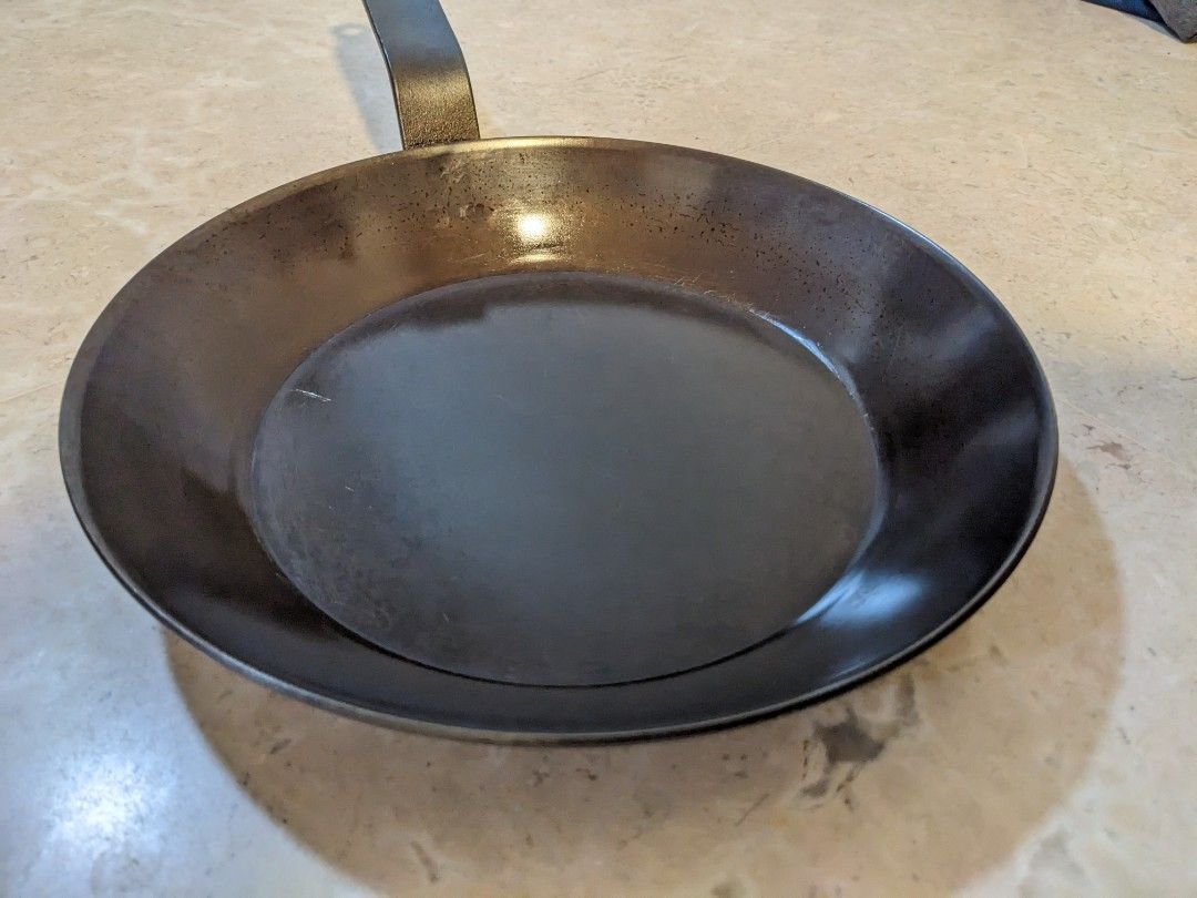 Matfer Bourgeat Black Steel Round Frying Pan, 11 7/8-Inch, Gray