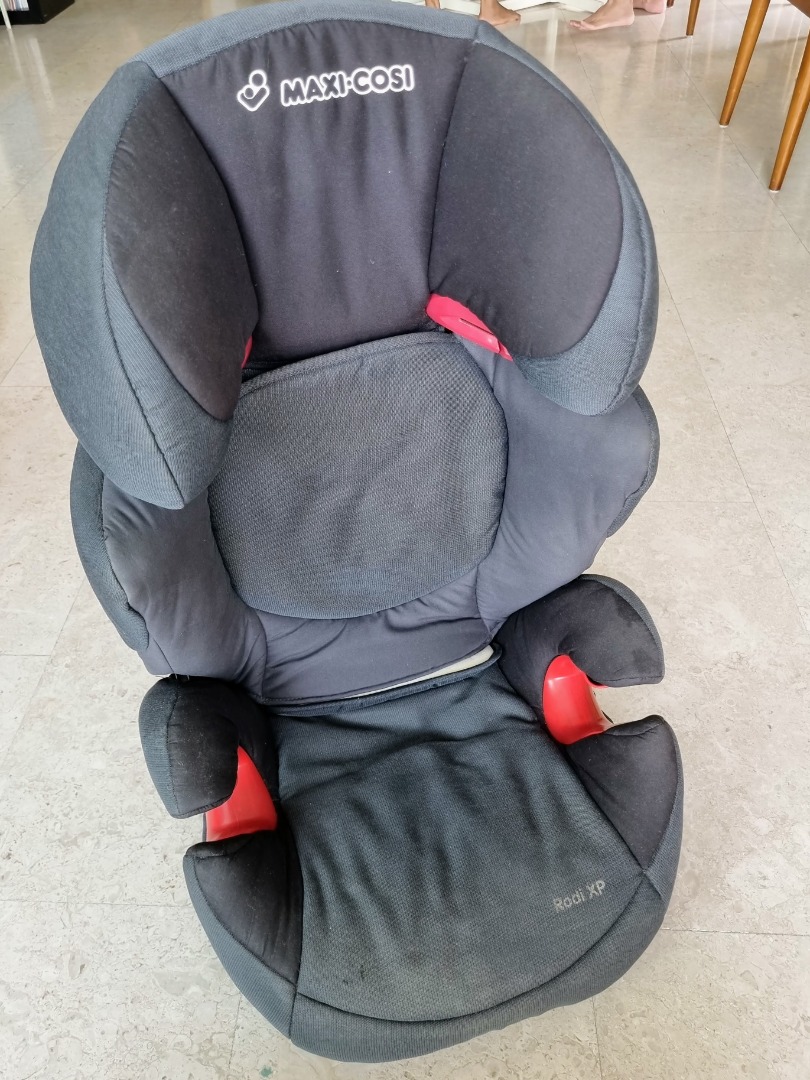 Rent Maxi Cosi Rodi XR