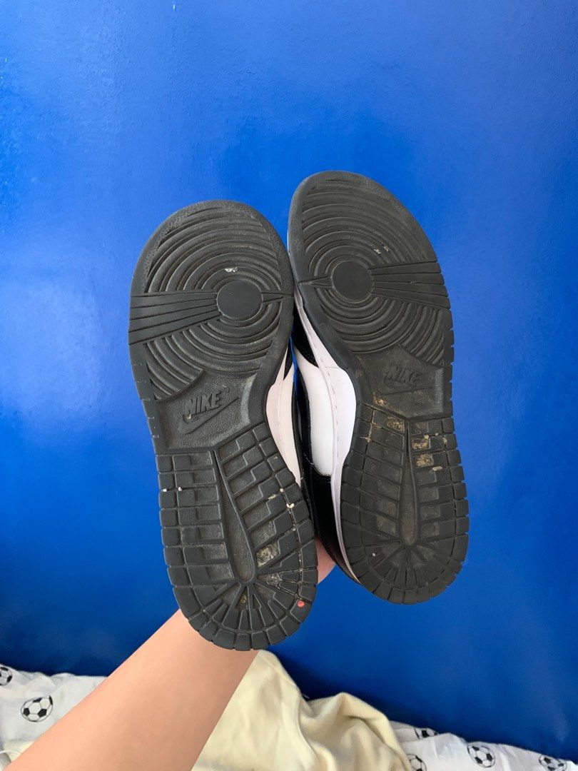 dunk low panda stock x