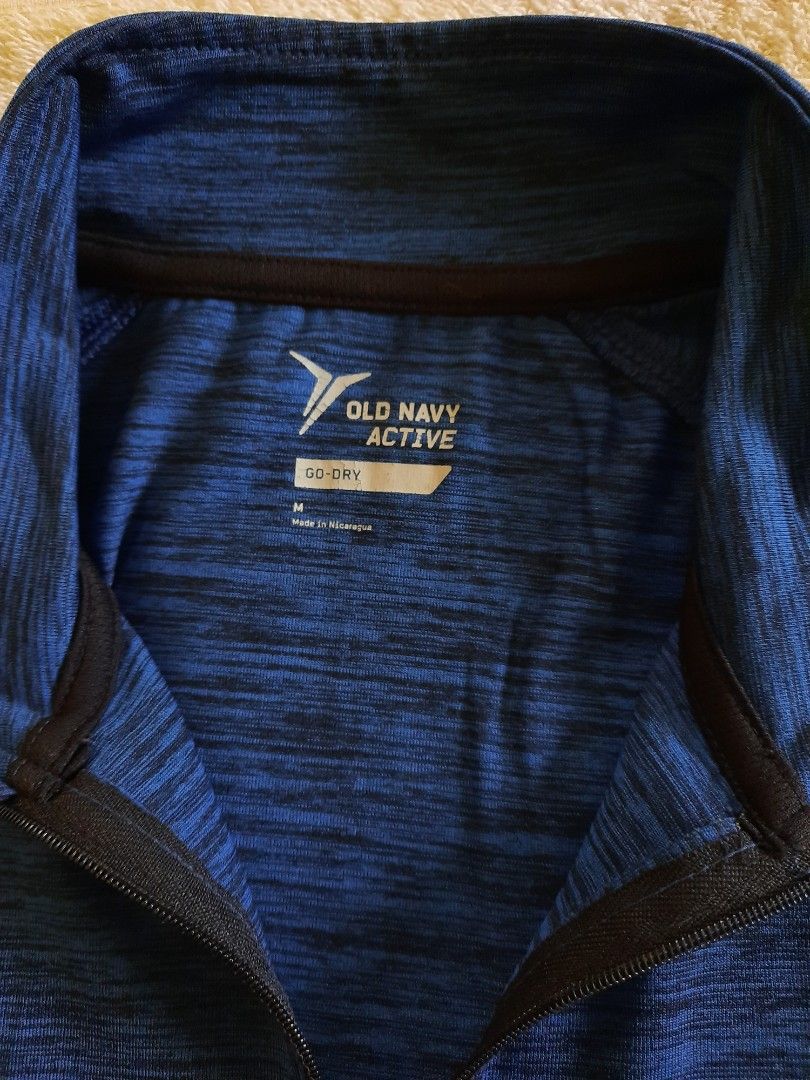 Old Navy Rash Guard, Men's Fashion, Tops & Sets, Swim Top & Rash Guards