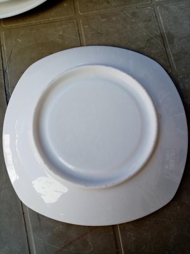 platito saucer 7 pcs take all p (Category: Other Kitchenware & Tableware) located in Manila. Submitted by earlybrd (Listing ID 1213206219, Image 2). Description: 150 take all 7pcs .