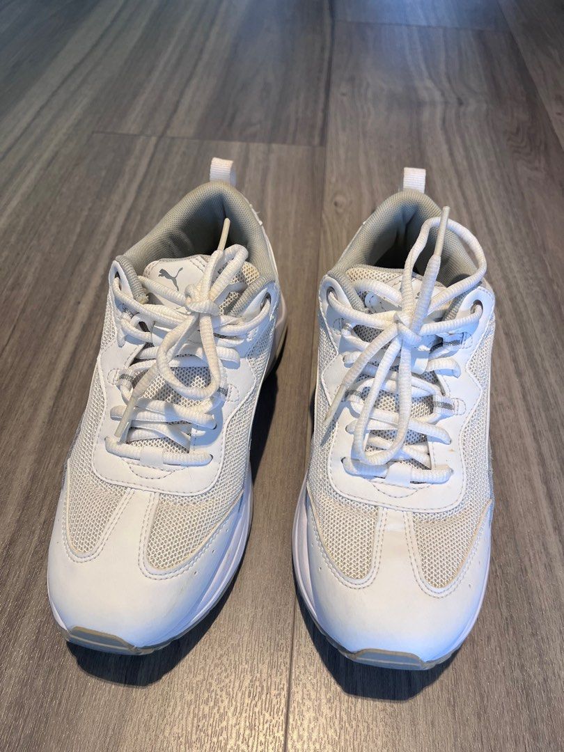 Puma sneakers worn a couple of times, Women's Fashion, Footwear