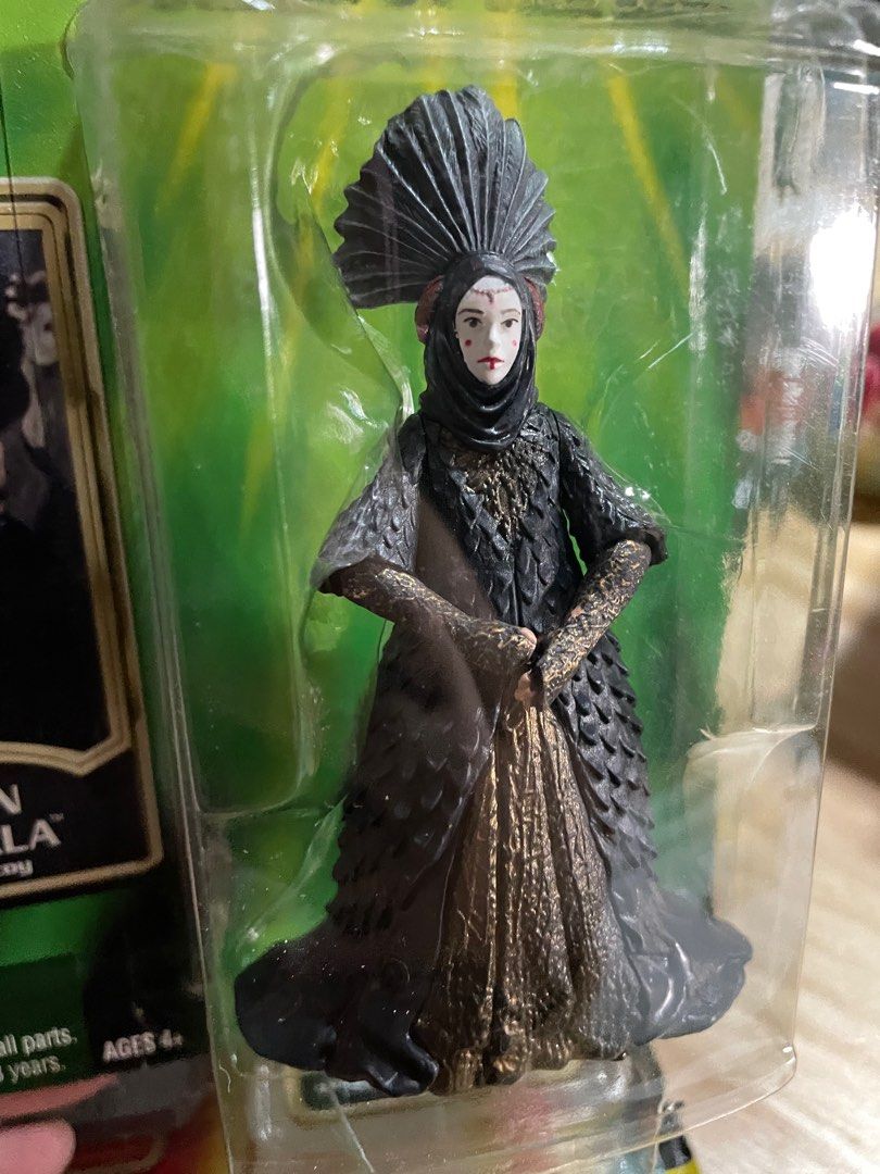 Queen Amidala Padme STAR WARS Figure (Category: Figurines & Statues) located in Quezon City. Submitted by chatelainedreams (Listing ID 1213261829, Image 3). Description: .