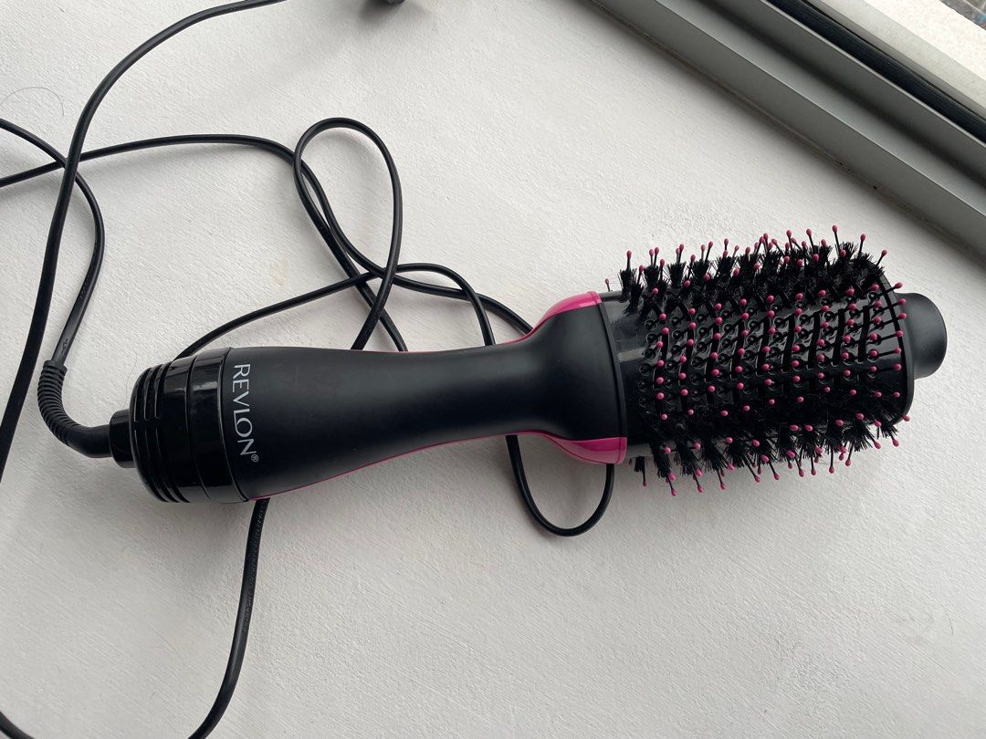 Revlon Hair dryer brush, Beauty & Personal Care, Hair on Carousell