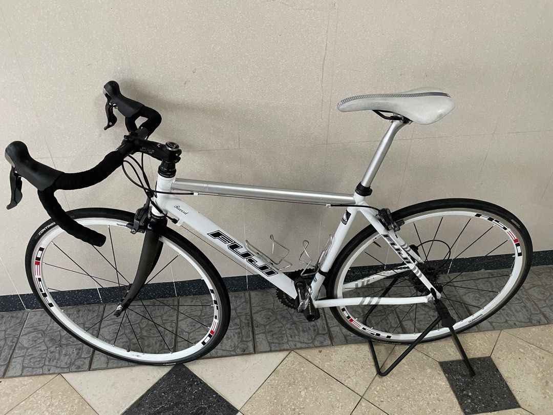 Fuji Road Bike, Size 52, Ultegra , Sports Equipment, Bicycles & Parts