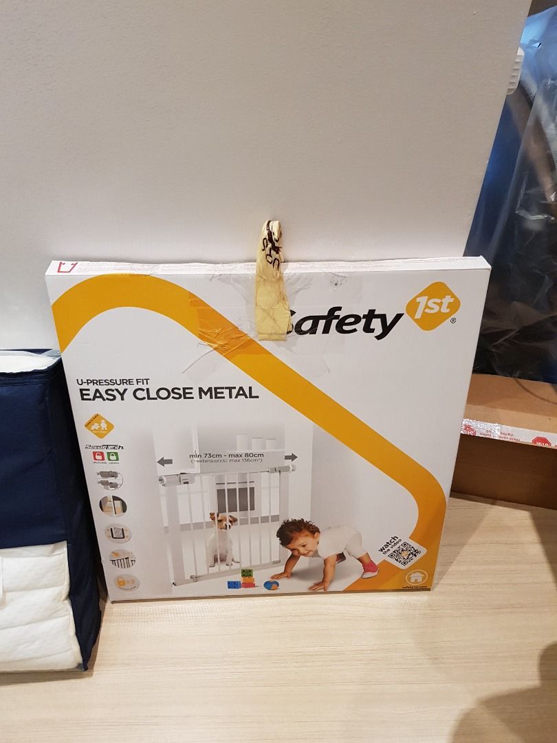 SAFETY FIRST 1st SECURE TECH EXTRA TALL SAFETY GATE, Babies & Kids