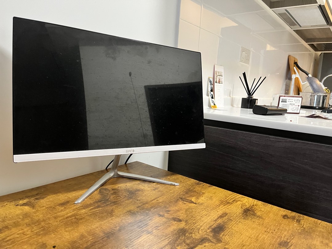 Screen monitor SPC HDMI cable Computers Tech Desktops on Carousell