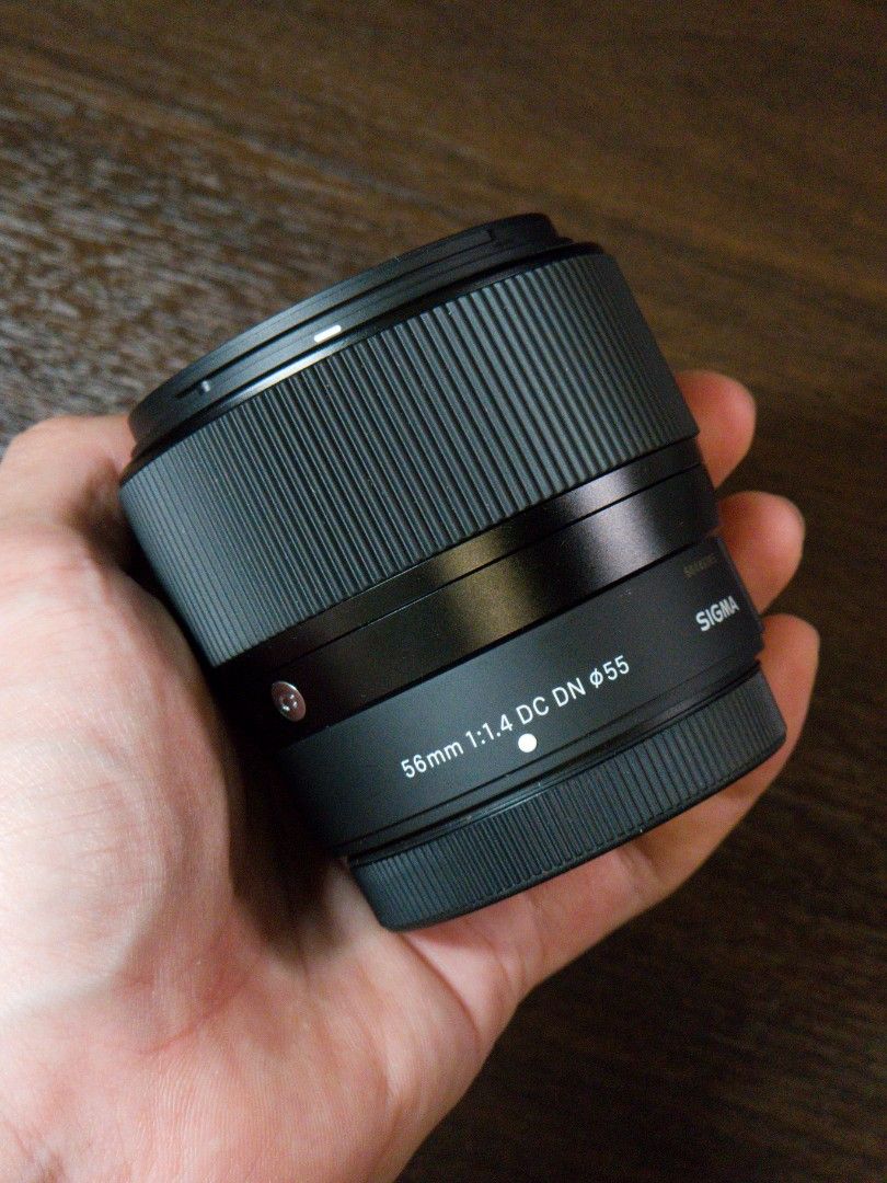 Sigma 56mm f1.4 fuji xmount, Photography, Lens & Kits on Carousell