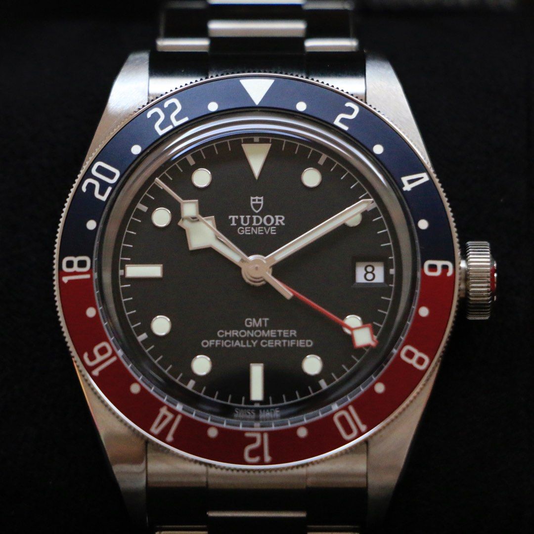 Tudor Black Bay GMT “Pepsi” (Category: Luxury Watches) located in Makati City. Submitted by grail_luxury (Listing ID 1213239447, Image 2). Description: Tudor Black Bay GMT “Pepsi” Ref: M79830RB-001 Case size: 41MM Year: 12/2022 Brand New & Complete Store inclusions Direct owner ₱229,000 (SRP ONLY!!!).