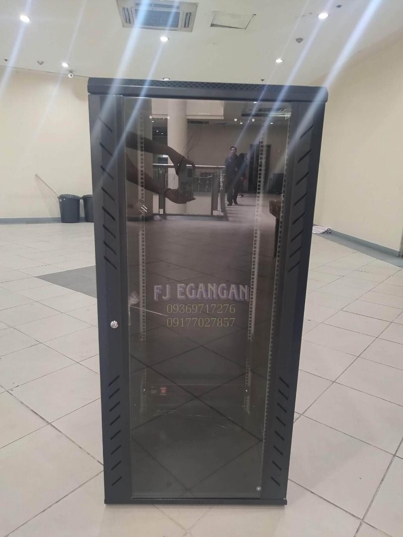 Tuffrack 27U Wallmounted Data Cabinet W=600x D=590x H=4.5FT Glass Doors ...