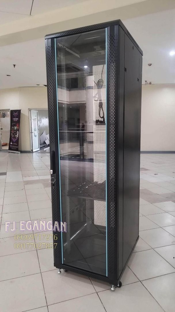 Tuffrack 42U Free Standing Data Cabinet, Computers & Tech, Parts ...