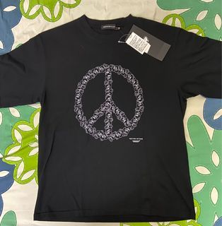 Undercover Japan by jun takahashi classic censored bear peace no war logo tee shirt