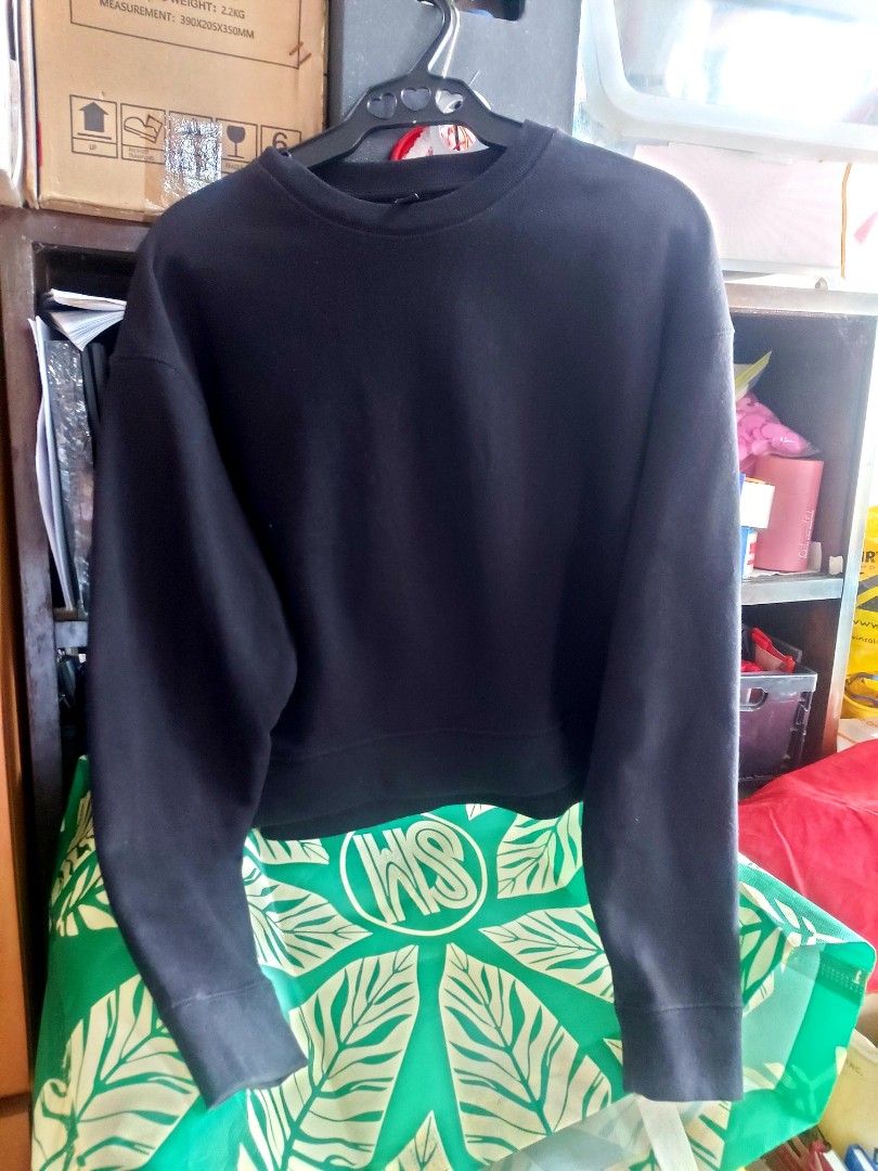 Uniqlo cropped deals sweater