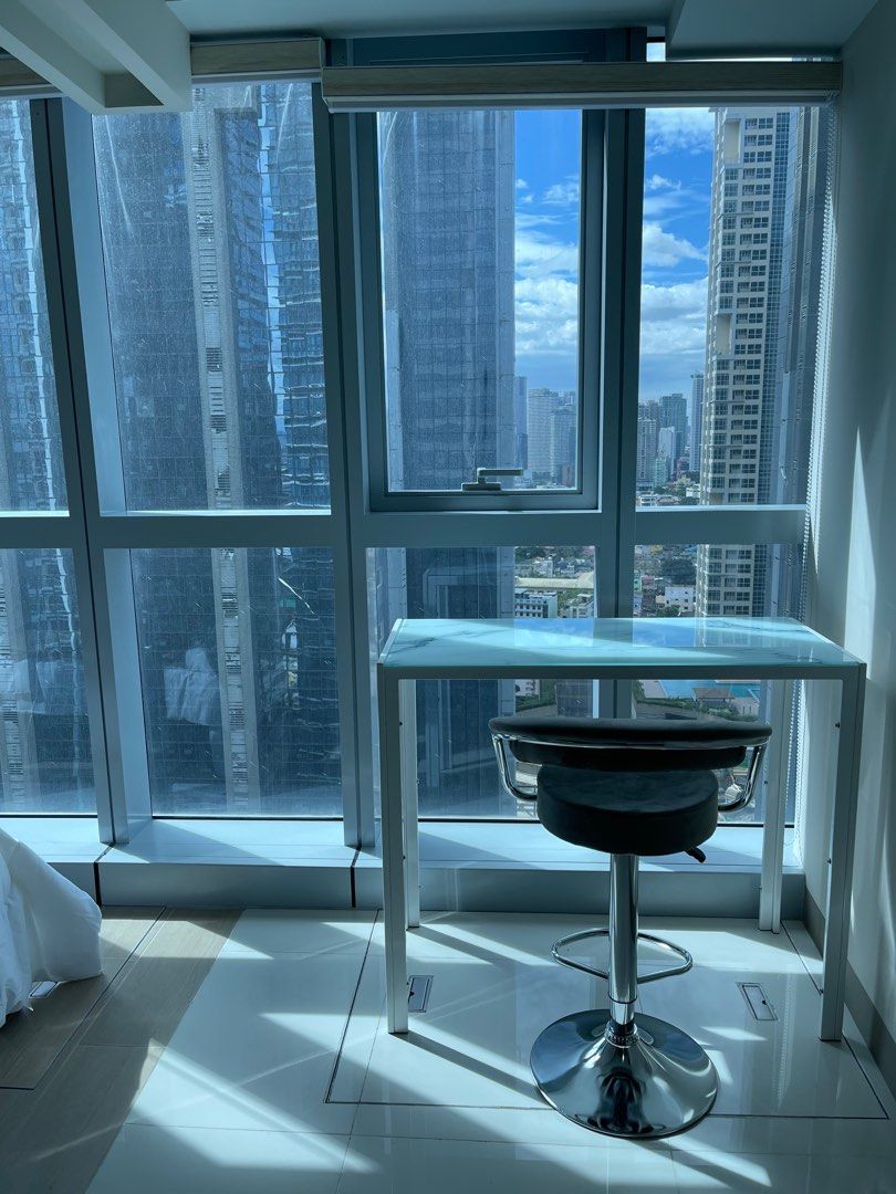 Uptown Parksuites Daily Rental Short Term Lease Dail Weekly in BGC