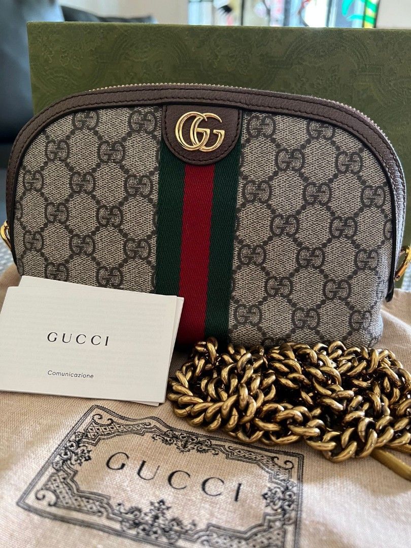 VGC Gucci cosmetic case (box, booklet, db) ada tambahn ring disamping dan  chain strap jadi bisa sling