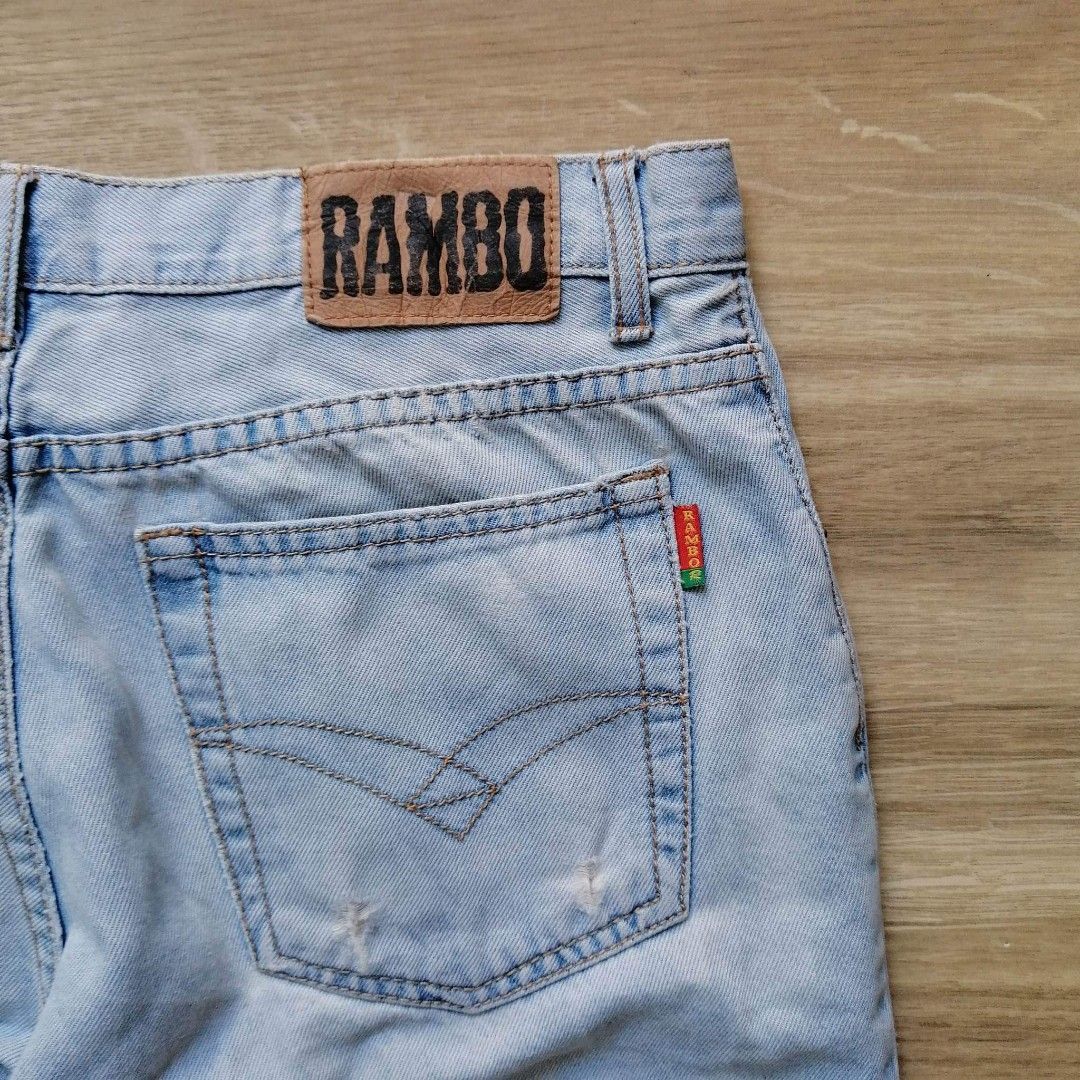 Vintage pants (Category: Jeans) located in Mandaluyong City. Submitted by kvrt4 (Listing ID 1213287694, Image 2). Description: .