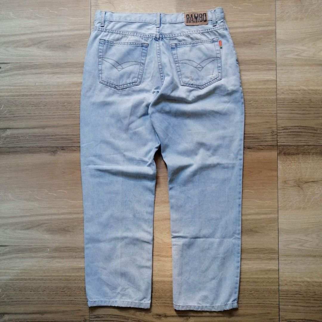 Vintage pants (Category: Jeans) located in Mandaluyong City. Submitted by kvrt4 (Listing ID 1213287694, Image 3). Description: .