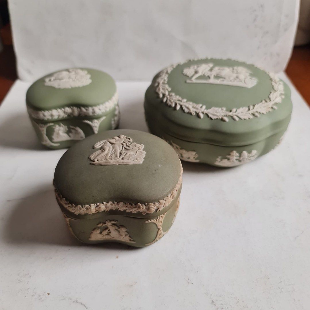 Vintage Wedgwood Jasperware Sage green round trinket dressing