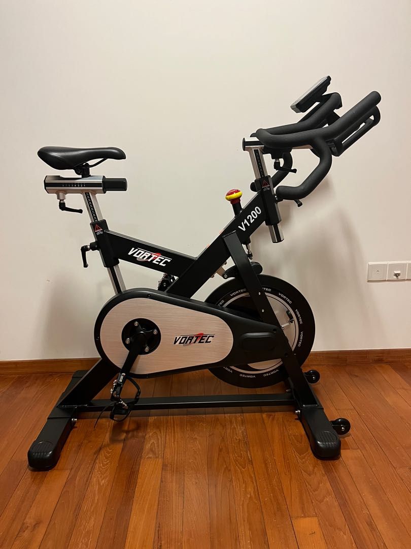 VORTEC V1200 Spin Bike, Sports Equipment, Exercise & Fitness, Cardio ...