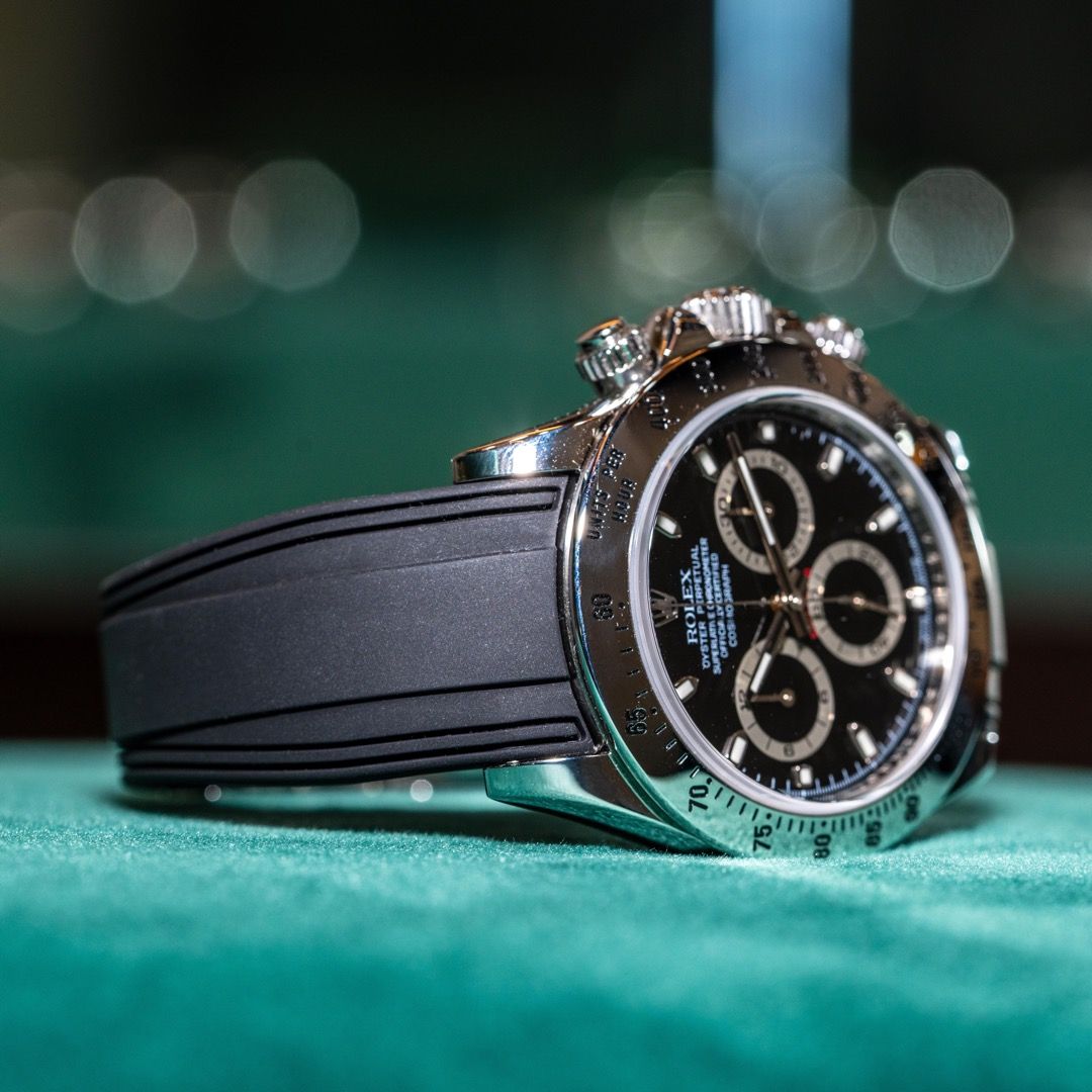 Rolex daytona shop black rubber strap