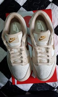 W Nike Dunk Low ESS Trend