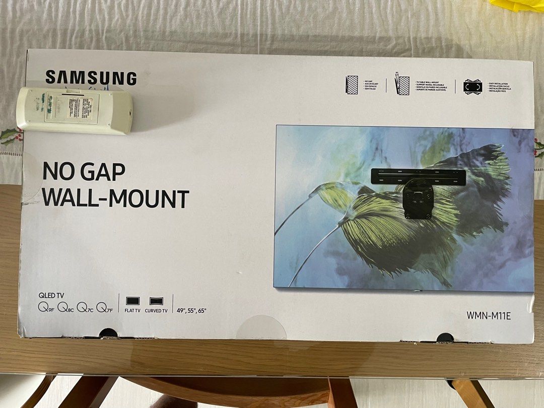 Wall mount (Category: TV) located in Singapore. Submitted by gf1888z (Listing ID 1213335313, Image 1). Description: .