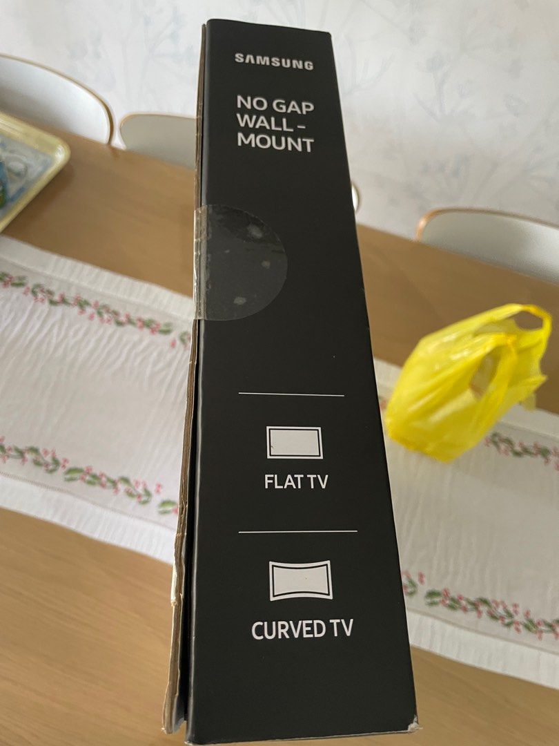 Wall mount (Category: TV) located in Singapore. Submitted by gf1888z (Listing ID 1213335313, Image 6). Description: .