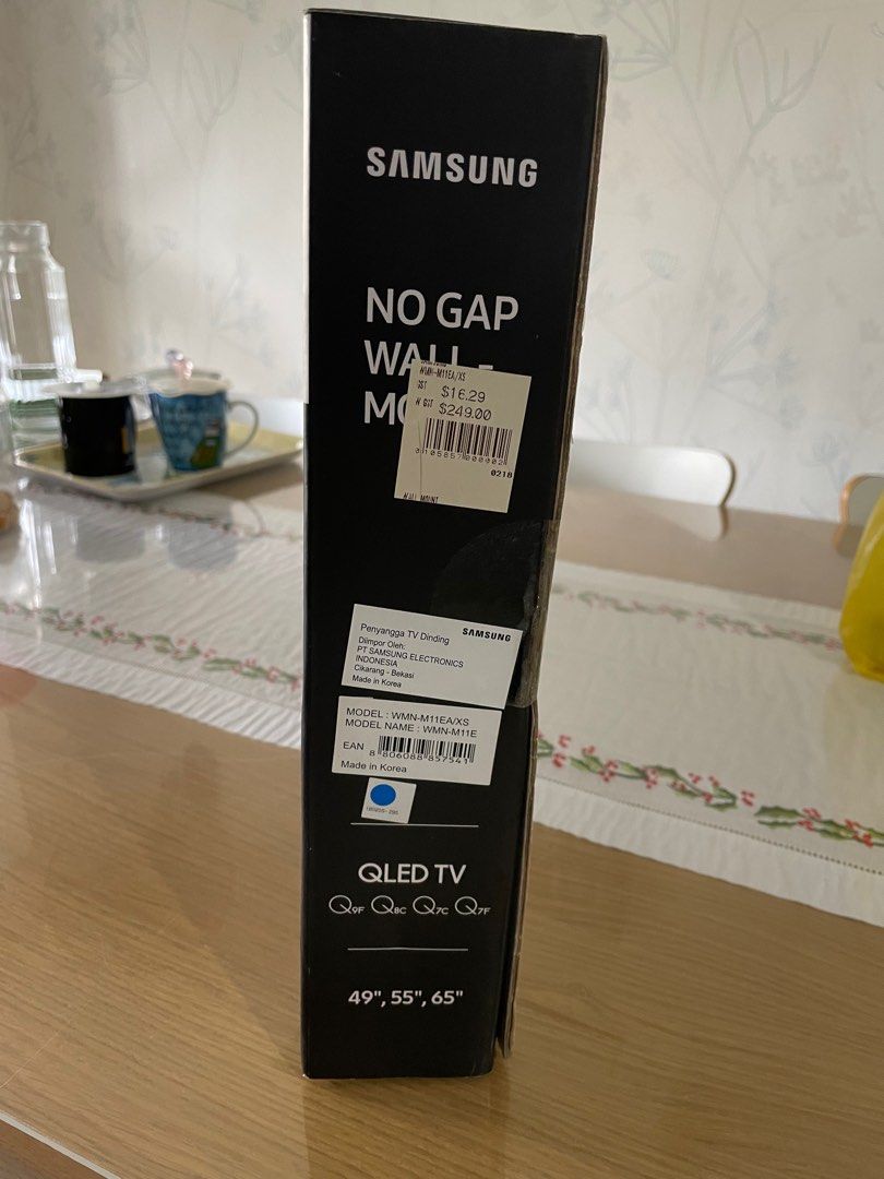 Wall mount (Category: TV) located in Singapore. Submitted by gf1888z (Listing ID 1213335313, Image 3). Description: .
